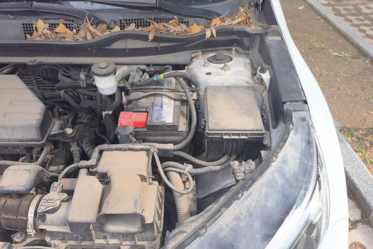 Used Honda CR-V 2019 240TURBO CVT 2WD Fashion Edition China VI Engine Bay Left