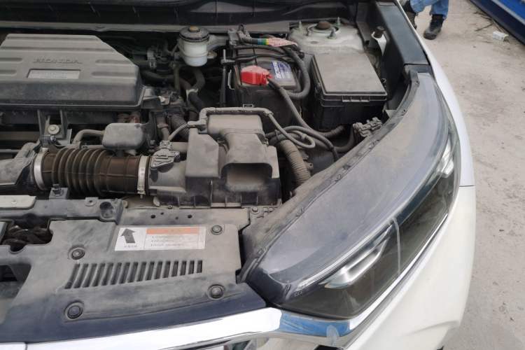 Used Honda CR-V 2019 240TURBO CVT 2WD Comfort Version China VI Emission Standard Engine Bay Left