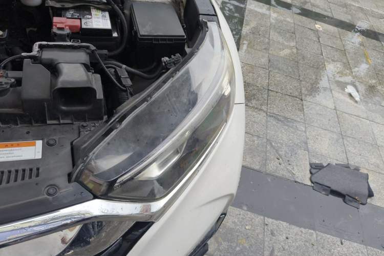 Used Honda CR-V 2019 240TURBO CVT 2WD Fashion Edition China VI Engine Bay Left