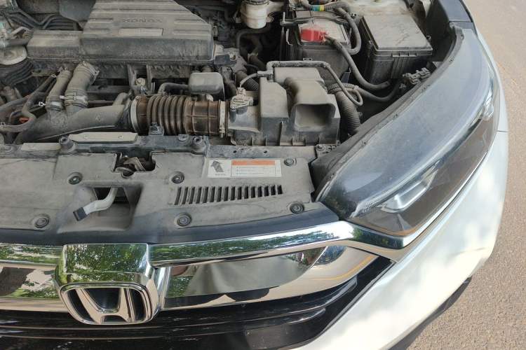 Used Honda CR-V 2019 240TURBO CVT 2WD Comfort Version China VI Emission Standard Engine Bay Left