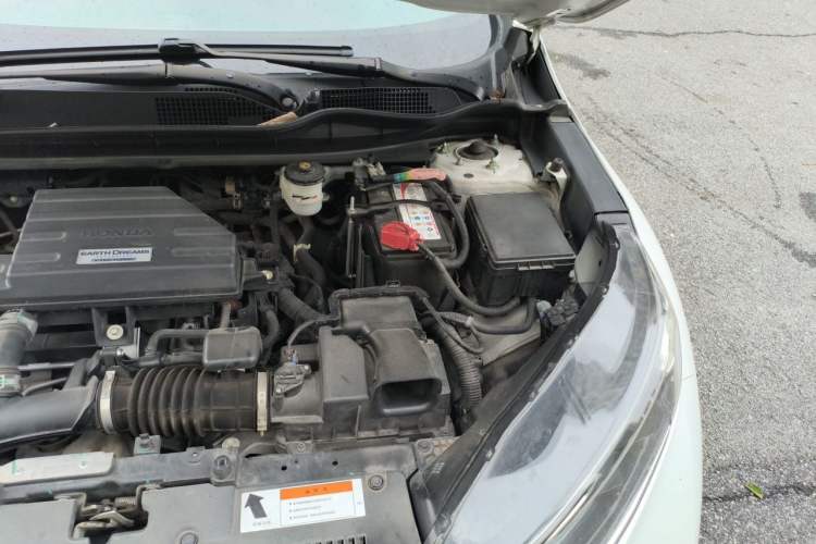 Used Honda CR-V 2019 240TURBO CVT 2WD Comfort Version China VI Emission Standard Engine Bay Left
