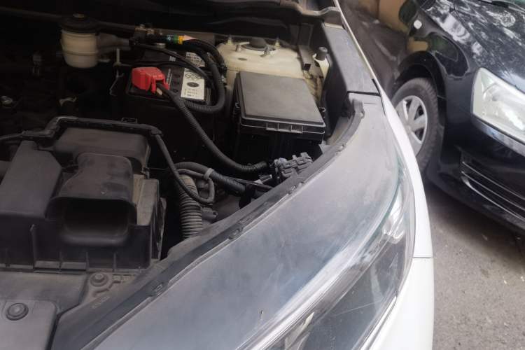 Used Honda CR-V 2019 240TURBO CVT 2WD Comfort Version China V Engine Bay Left
