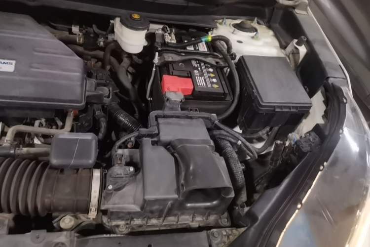 Used Honda CR-V 2019 Brilliant Edition Plus 240TURBO CVT Two-Wheel Drive Fashion Version China VI Emission Standard Engine Bay Left
