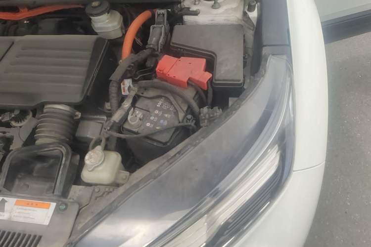 Used Honda CR-V 2019 Rui Hybrid 2.0L 2WD Pure Speed Version China V Emission Standard Engine Bay Left