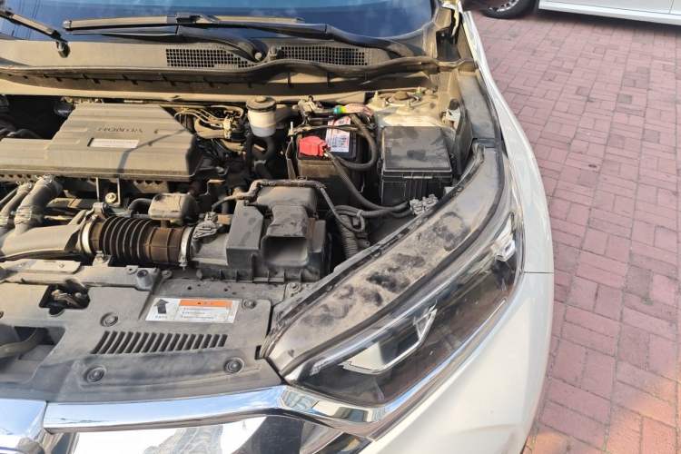 Used Honda CR-V 2019 240TURBO CVT 2WD Comfort Version China VI Emission Standard Engine Bay Left