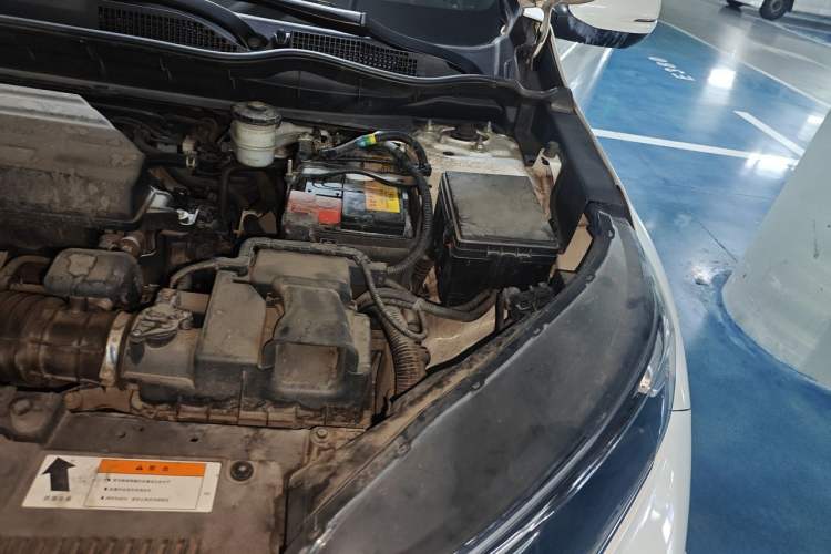 Used Honda CR-V 2019 240TURBO CVT 2WD Fashion Edition China VI Engine Bay Left