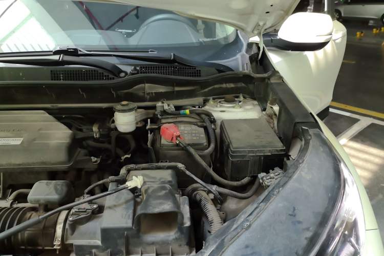 Used Honda CR-V 2019 Brilliant Edition 240TURBO CVT 2WD Comfort Version China VI Emission Standard Engine Bay Left