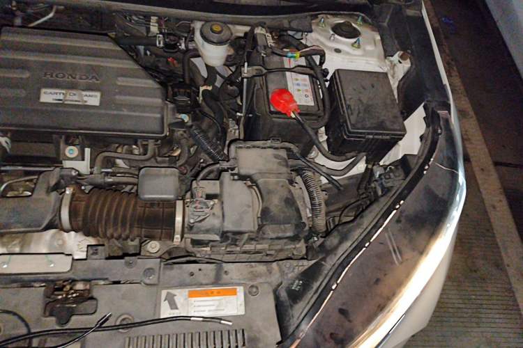 Used Honda CR-V 2019 240TURBO CVT 2WD Comfort Version China VI Emission Standard Engine Bay Left