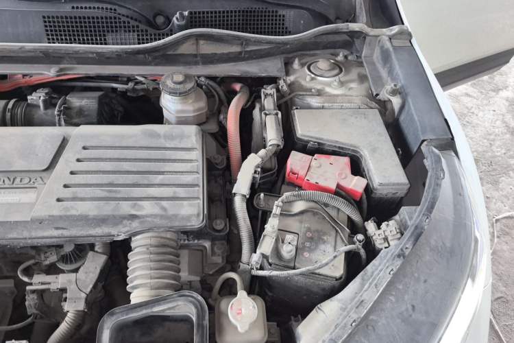 Used Honda CR-V 2019 Rui Hybrid 2.0L 2WD Pure Speed Version China V Emission Standard Engine Bay Left
