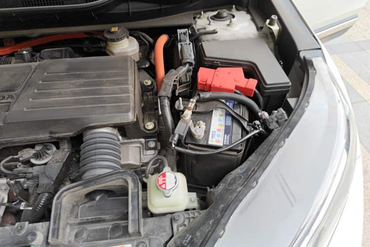 Used Honda CR-V 2019 Rui Hybrid 2.0L 2WD Pure Speed Version China V Emission Standard Engine Bay Left