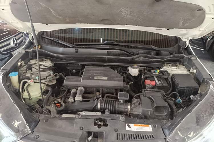 Used Honda CR-V 2019 Brilliant Edition Plus 240TURBO CVT Two-Wheel Drive Fashion Version China VI Emission Standard Engine Bay
