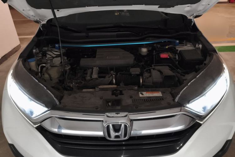 Used Honda CR-V 2019 240TURBO CVT 2WD Comfort Version China VI Emission Standard Engine Bay