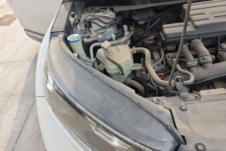 Used Honda CR-V 2019 240TURBO CVT 2WD Fashion Edition China V Engine Bay Right