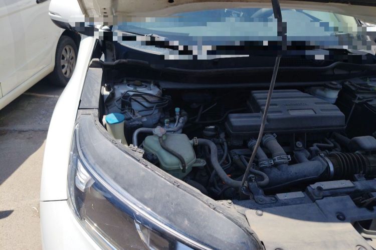 Used Honda CR-V 2019 Brilliant Edition 240TURBO CVT 2WD Comfort Version China VI Emission Standard Engine Bay Right