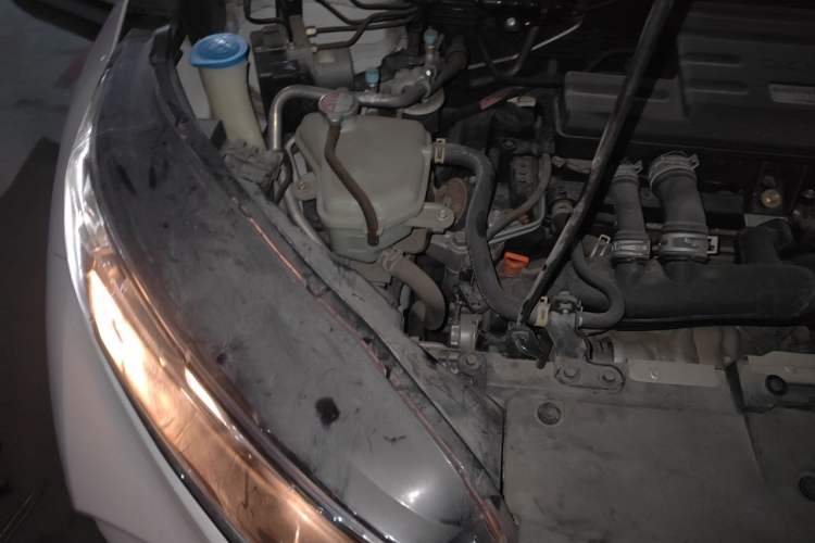Used Honda CR-V 2019 240TURBO CVT 2WD Fashion Edition China VI Engine Bay Right