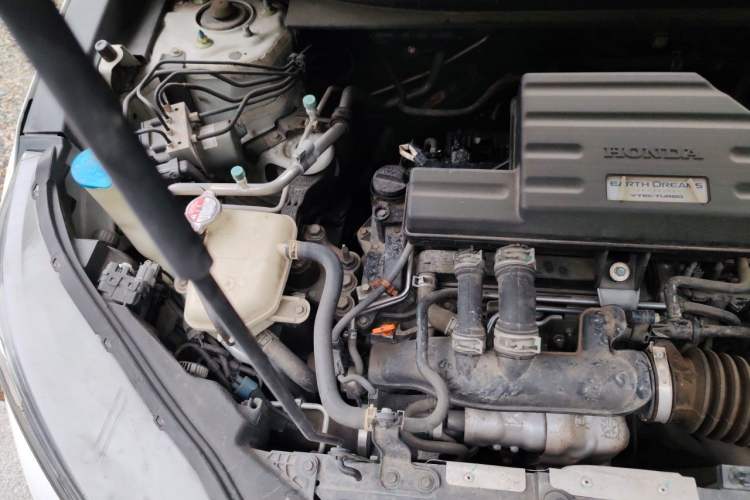 Used Honda CR-V 2019 Brilliant Edition 240TURBO CVT 2WD Comfort Version China VI Emission Standard Engine Bay Right