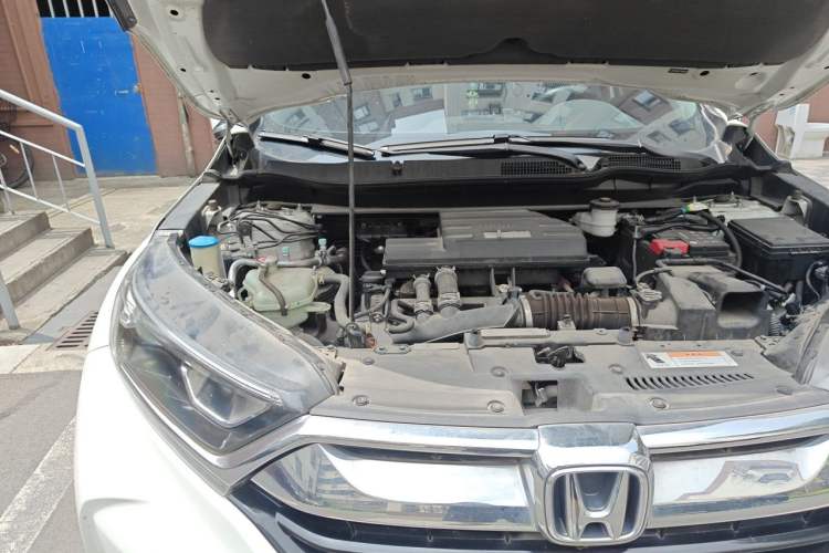 Used Honda CR-V 2019 Brilliant Edition Plus 240TURBO CVT Two-Wheel Drive Fashion Version China VI Emission Standard Engine Bay Right