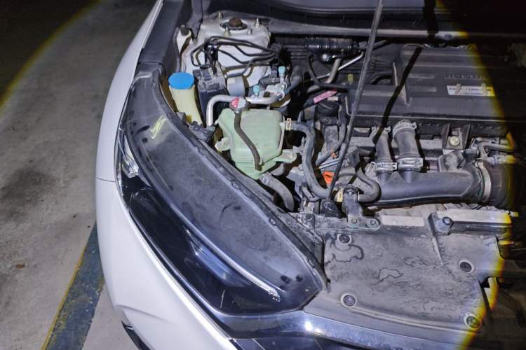 Used Honda CR-V 2019 240TURBO CVT 2WD Fashion Edition China VI Engine Bay Right