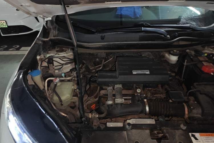 Used Honda CR-V 2019 240TURBO CVT 2WD Comfort Version China VI Emission Standard Engine Bay Right