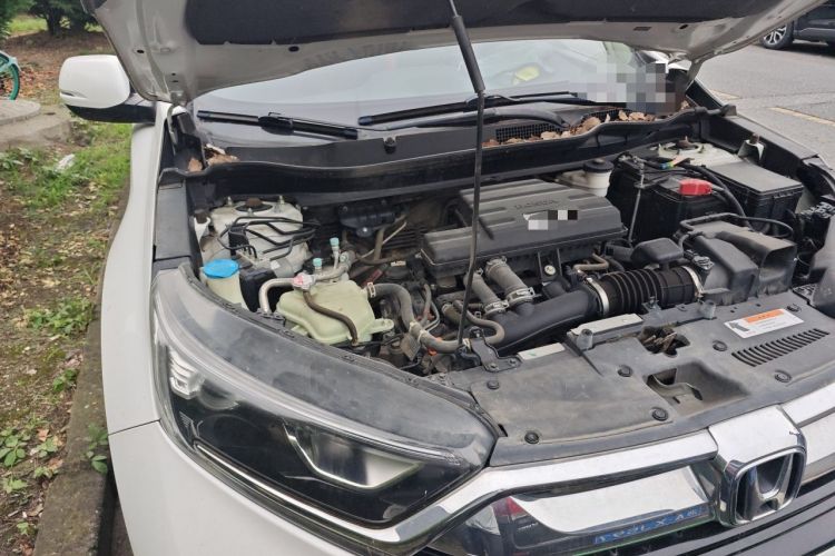 Used Honda CR-V 2019 240TURBO CVT 2WD Comfort Version China VI Emission Standard Engine Bay Right