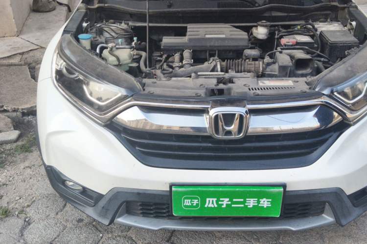 Used Honda CR-V 2019 240TURBO CVT 2WD Comfort Version China VI Emission Standard Engine Bay Right