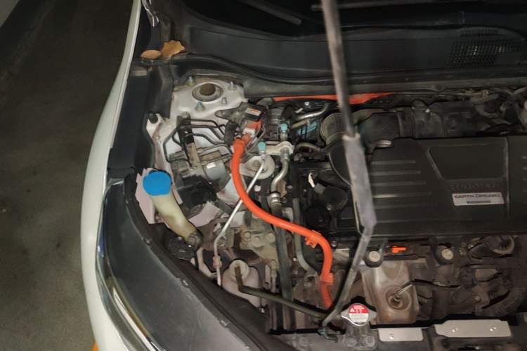 Used Honda CR-V 2019 Rui Hybrid 2.0L 2WD Pure Drive Version China V Emission Standard Engine Bay Right