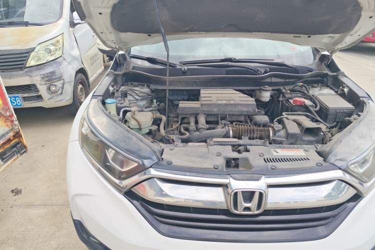 Used Honda CR-V 2019 Brilliant Edition 240TURBO CVT 2WD Comfort Version China VI Emission Standard Engine Bay Right