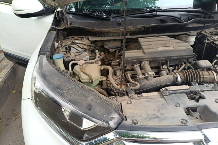 Used Honda CR-V 2019 240TURBO CVT 2WD Comfort Version China VI Emission Standard Engine Bay Right