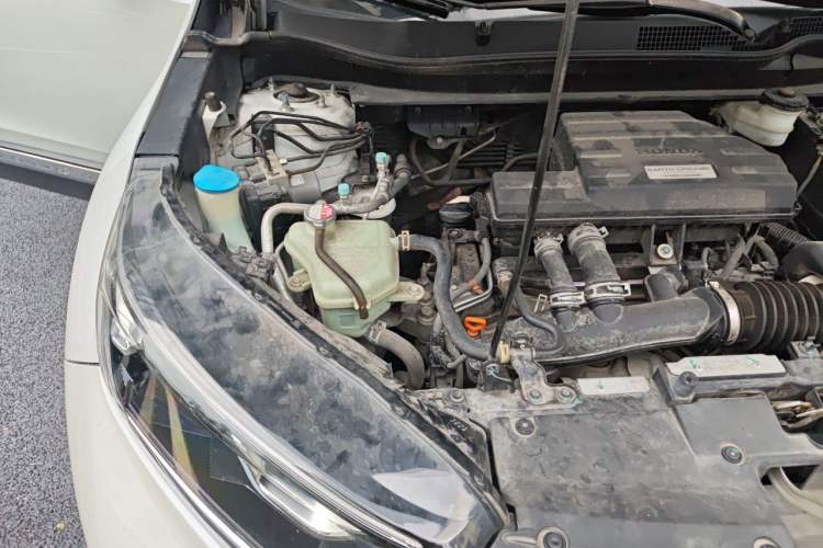 Used Honda CR-V 2019 240TURBO CVT 2WD Fashion Edition China V Engine Bay Right