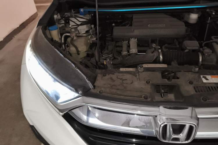 Used Honda CR-V 2019 240TURBO CVT 2WD Comfort Version China VI Emission Standard Engine Bay Right