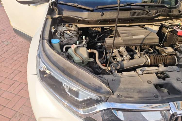 Used Honda CR-V 2019 240TURBO CVT 2WD Comfort Version China VI Emission Standard Engine Bay Right