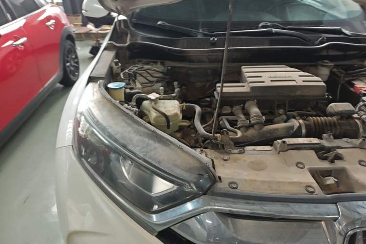 Used Honda CR-V 2019 Brilliant Edition Plus 240TURBO CVT Four-Wheel Drive Luxury Version China VI Emission Standard Engine Bay Right