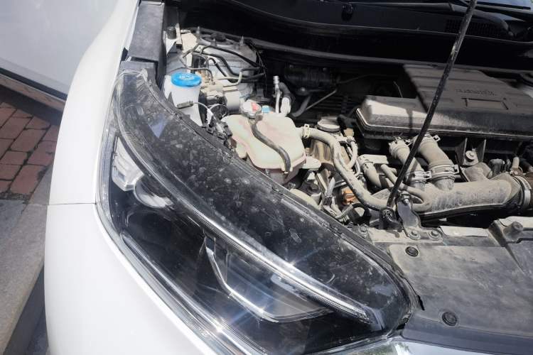 Used Honda CR-V 2019 240TURBO CVT 2WD Comfort Version China V Engine Bay Right