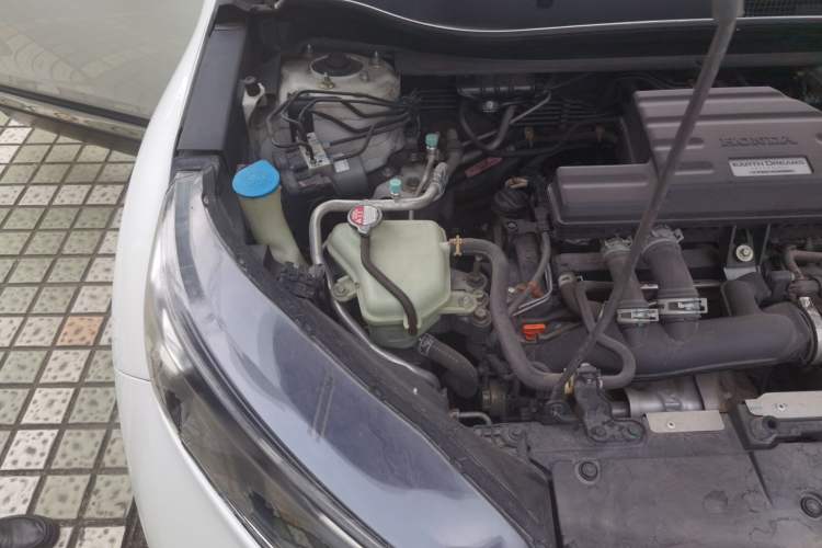 Used Honda CR-V 2019 240TURBO CVT 2WD Fashion Edition China VI Engine Bay Right