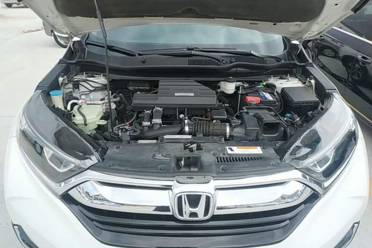 Used Honda CR-V 2019 240TURBO CVT 2WD Fashion Edition China VI Engine Bay