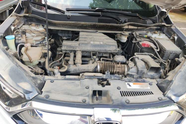 Used Honda CR-V 2019 240TURBO CVT 2WD Comfort Version China VI Emission Standard Engine Bay