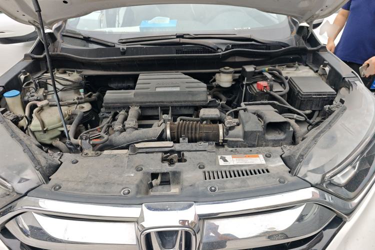 Used Honda CR-V 2019 Brilliant Edition 240TURBO CVT 2WD Urban Version China VI Emission Standard Engine Bay