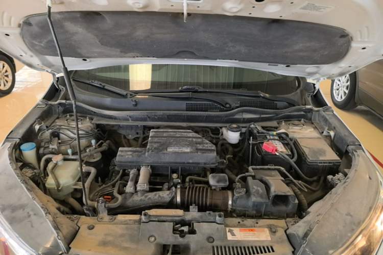 Used Honda CR-V 2019 240TURBO CVT 2WD Comfort Version China VI Emission Standard Engine Bay
