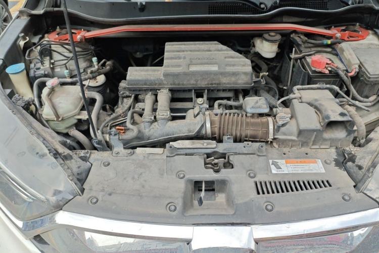 Used Honda CR-V 2019 240TURBO CVT 2WD Comfort Version China VI Emission Standard Engine Bay