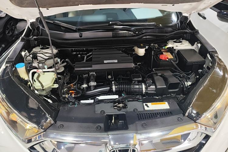 Used Honda CR-V 2019 240TURBO CVT 2WD Comfort Version China VI Emission Standard Engine Bay