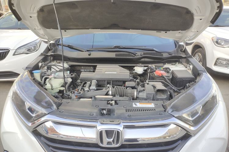 Used Honda CR-V 2019 240TURBO CVT 2WD Comfort Version China VI Emission Standard Engine Bay