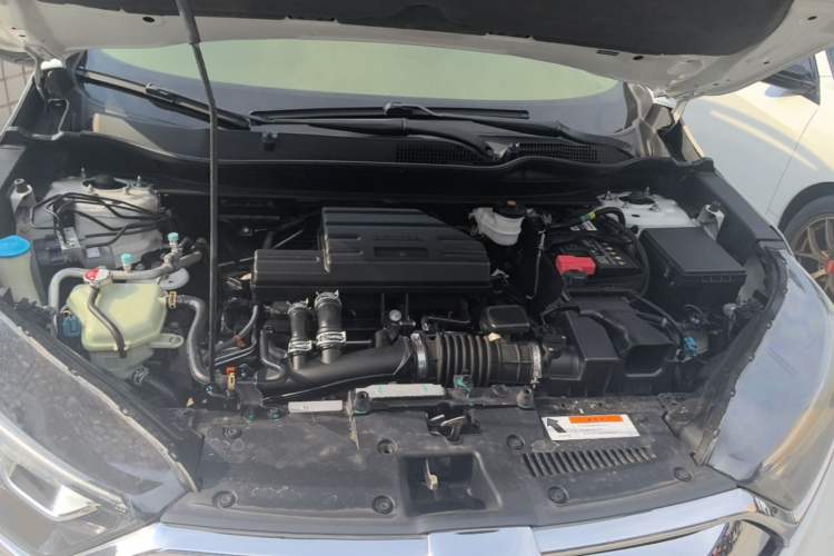 Used Honda CR-V 2019 240TURBO CVT Four-Wheel Drive Luxury Edition China VI Engine Bay