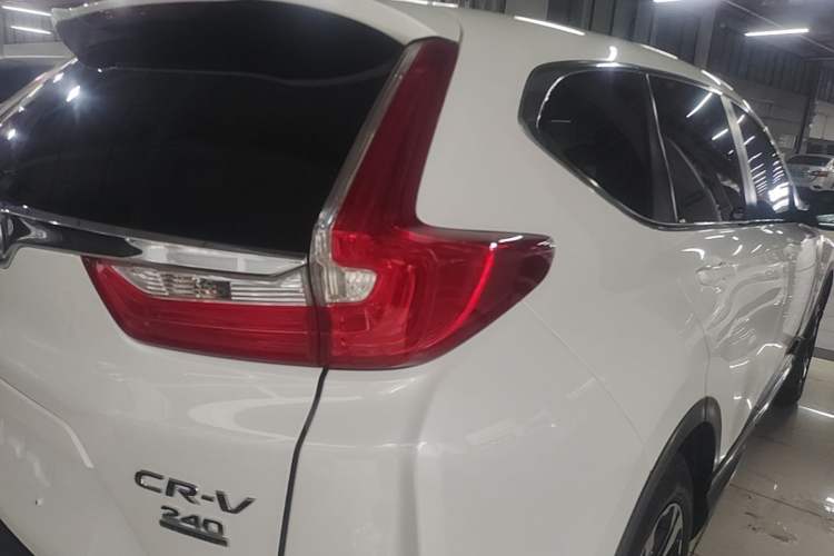 Used Honda CR-V 2019 240TURBO CVT 2WD Fashion Edition China V Exterior 3
