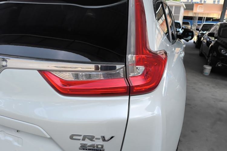 Used Honda CR-V 2019 Brilliant Edition Plus 240TURBO CVT Two-Wheel Drive Fashion Version China VI Emission Standard Exterior 3