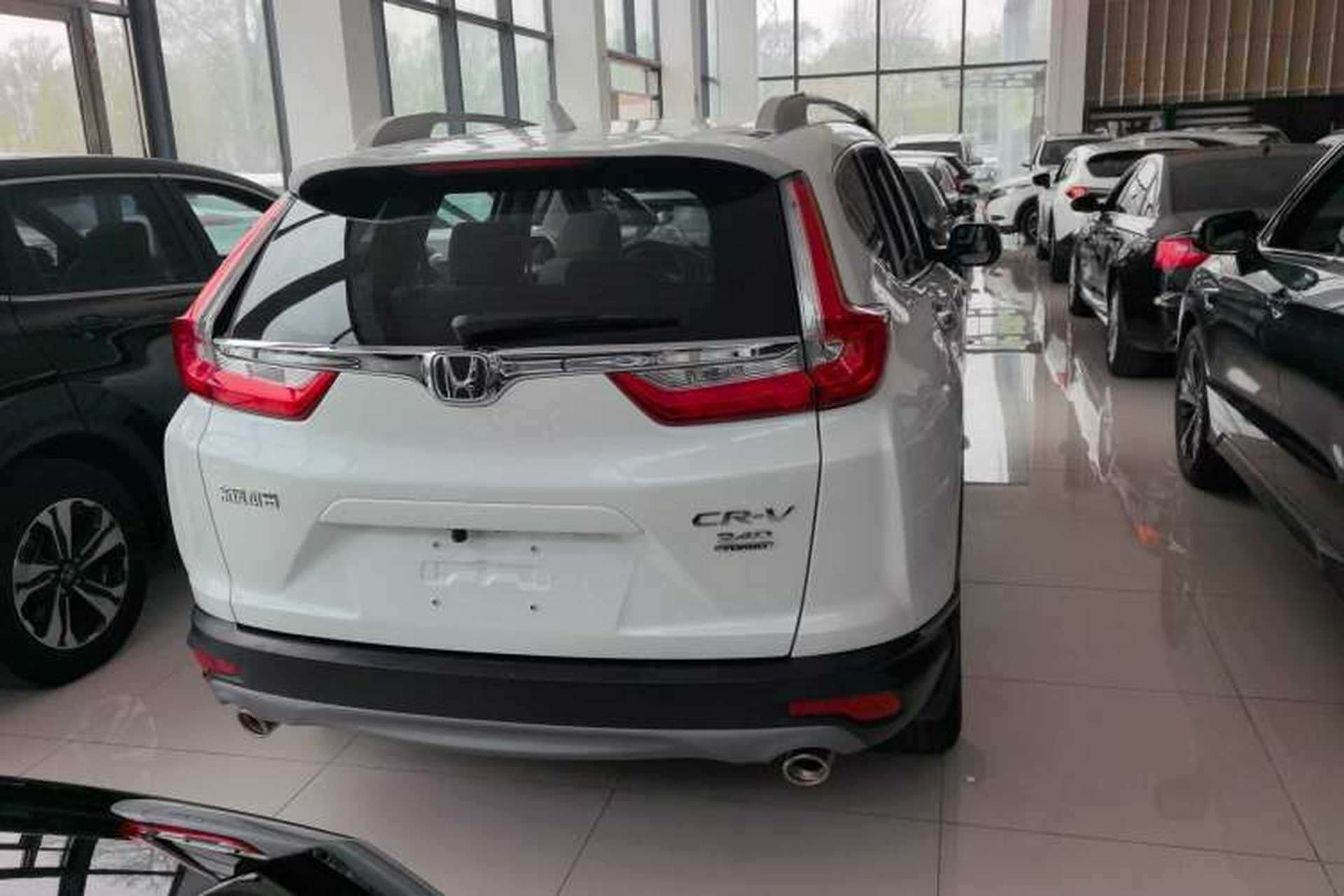 Used Honda CR-V 2019 Brilliant Edition 240TURBO CVT 2WD Comfort Version China VI Emission Standard Exterior 4