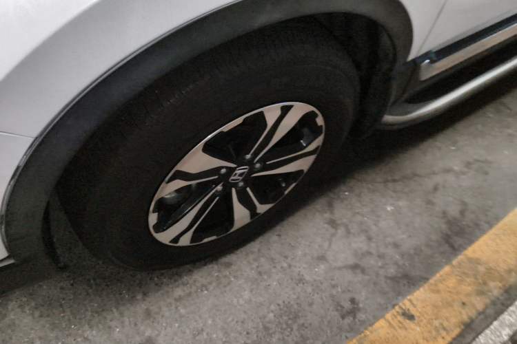 Used Honda CR-V 2019 240TURBO CVT 2WD Fashion Edition China V Exterior 4
