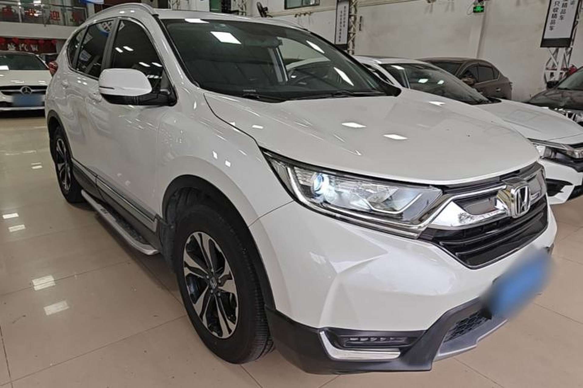 Used Honda CR-V 2019 240TURBO CVT 2WD Fashion Edition China V Front Right 45 Deg
