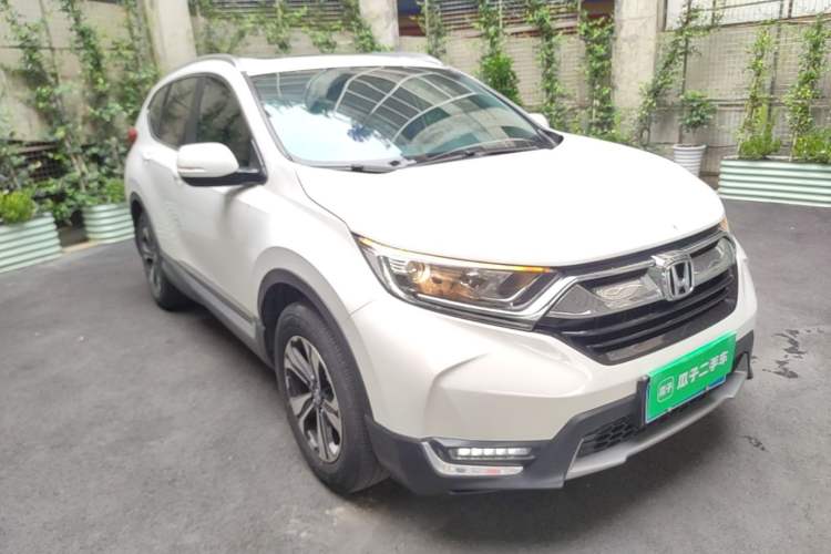 Used Honda CR-V 2019 240TURBO CVT 2WD Fashion Edition China V Front Right 45 Deg