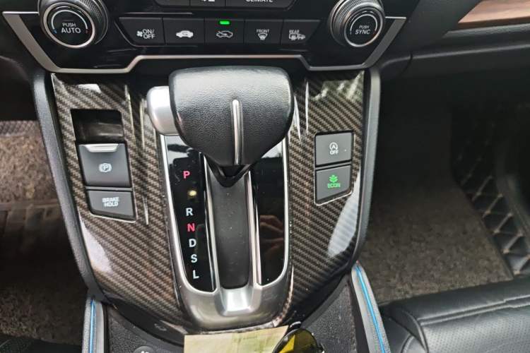 Used Honda CR-V 2019 Brilliant Edition Plus 240TURBO CVT Two-Wheel Drive Fashion Version China VI Emission Standard Gear Lever