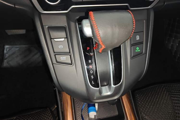 Used Honda CR-V 2019 240TURBO CVT 2WD Fashion Edition China V Gear Lever